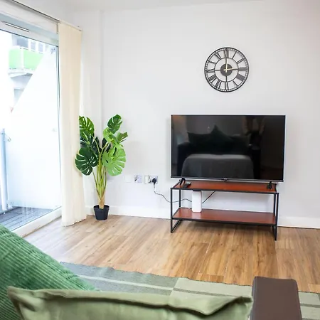 2 Bed - Centre - For Relocators, Professionals Λιντς