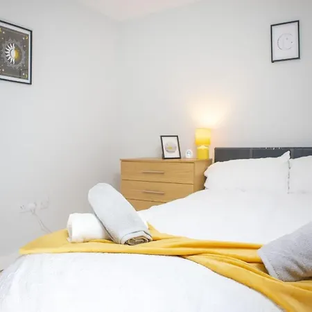 Διαμέρισμα 2 Bed - Centre - For Relocators, Professionals