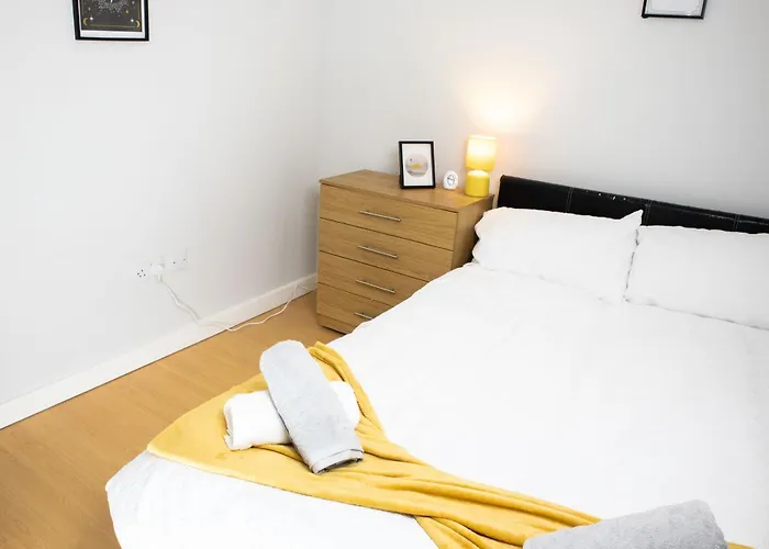 Apartment 2 Bed - Centre - For Relocators, Professionals *