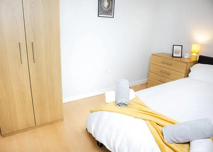 Apartment 2 Bed - Centre - For Relocators, Professionals