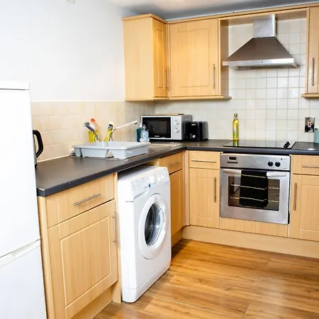 2 Bed - Centre - For Relocators, Professionals